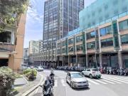 Palazzina commerciale in affitto a Genova