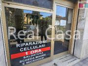 Palazzina commerciale in affitto a Modena