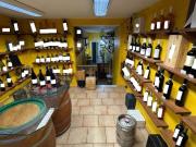 Palazzina commerciale in affitto a Napoli