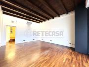 Palazzina commerciale in affitto a Padova