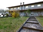 Palazzina commerciale in vendita a Borghi