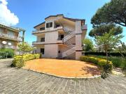 Palazzina commerciale in vendita a Formia