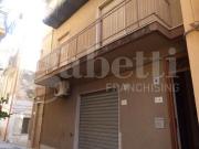 Palazzina commerciale in vendita a Lascari