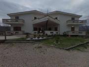 Palazzina commerciale in vendita a Lauro