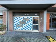 Palazzina commerciale in vendita a Modena