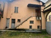 Palazzina commerciale in vendita a Moncalieri