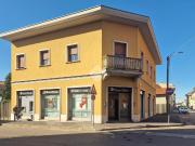 Palazzina commerciale in vendita a Muggiò