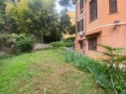Palazzina commerciale in vendita a Roma