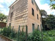 Palazzina commerciale in vendita a Sant'Olcese