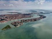 Palazzina commerciale in vendita a Venezia