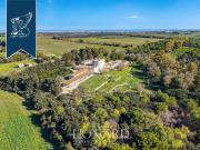 Palazzo di 2400 m² in vendita Brindisi, Italia