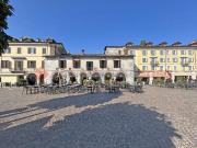 Palazzo in vendita a Arona