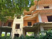 Palazzo in vendita a Giugliano In Campania