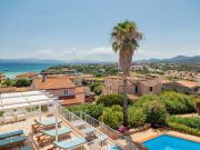 Palazzo in vendita a Golfo Aranci