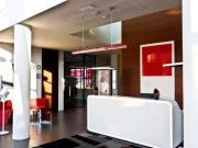 Palazzo / Stabile di 1600 m con più di 5 locali in...