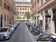 Palazzo / Stabile in affitto a Roma RM