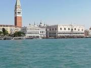 Palazzo / Stabile in affitto a Venezia VE