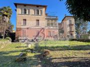 Palazzo / Stabile in vendita a Arcisate VA