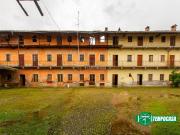 Palazzo / Stabile in vendita a Bellinzago Novarese NO