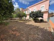 Palazzo / Stabile in vendita a Calvizzano NA