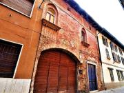 Palazzo / Stabile in vendita a Caravaggio BG