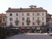 Palazzo / Stabile in vendita a Chieri TO