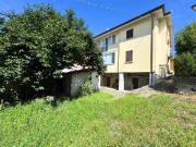 Palazzo / Stabile in vendita a Corte Brugnatella PC