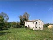Palazzo / Stabile in vendita a Filottrano AN