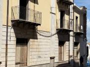 Palazzo / Stabile in vendita a Gela CL