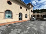 Palazzo / Stabile in vendita a Montignoso MS