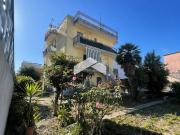 Palazzo / Stabile in vendita a Napoli NA