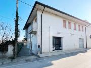 Palazzo / Stabile in vendita a Nogara VR