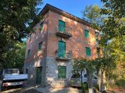 Palazzo / Stabile in vendita a Pavullo nel Frignano MO