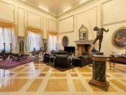 Palazzo / Stabile in vendita a Piacenza PC