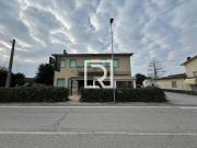 Palazzo / Stabile in vendita a Ravenna RA