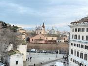 Palazzo / Stabile in vendita a Roma RM