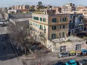 Palazzo / Stabile in vendita a Roma RM