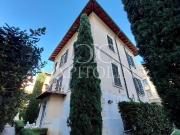 Palazzo / Stabile in vendita a Roma RM