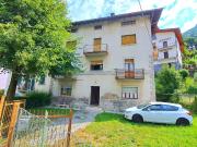 Palazzo / Stabile in vendita a Serina BG