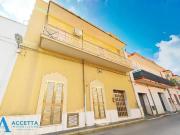 Palazzo / Stabile in vendita a Taranto