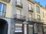 Palazzo / Stabile in vendita a Trecate NO