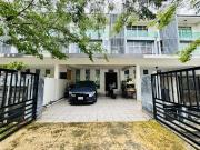 PALING MURAH 3 Storey Bangi Avenue 3 Seksyen 7 Bangi