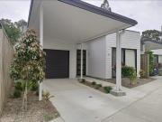 Palm views Estate 4 bedroom single level home