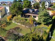 Panoramablick auf den See! Geräumige, freistehende Villa
