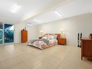 Panoramic Acreage Retreat with Pool – Tallai