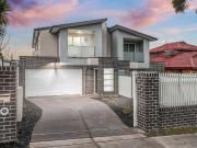 PANORAMIC RANGES VIEWS, MULTI GENERATIONAL DESIGN!