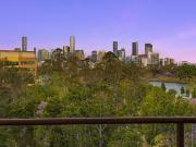 Panoramic Views and an Impressive Lifestyle