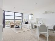 Panoramic views & quality finishes in the heart of Crows... Panoramic views & quality finishes in the heart of Crows...