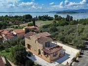 Panoramica Dell'immobile E POSIZIONE 260m² Magione