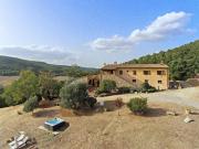 Panoramica Dell'immobile E POSIZIONE 462m² Sarteano